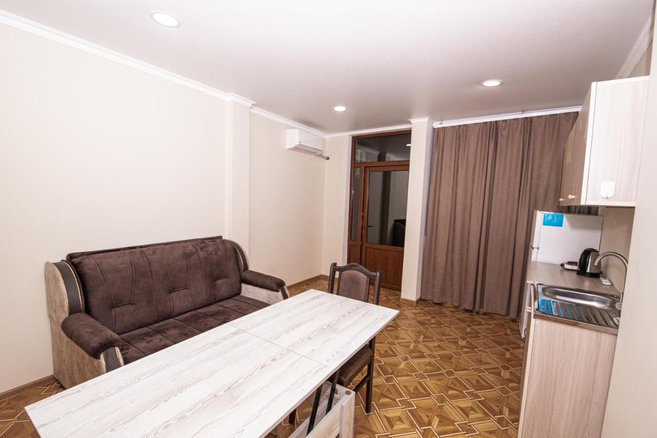 Орел Yerevan Exterior photo