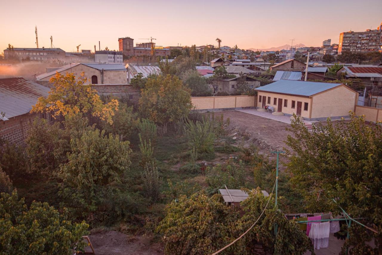 Орел Yerevan Exterior photo